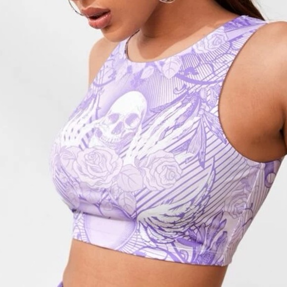 SHEIN Floral & Skull printed crop top - Picture 3 of 3